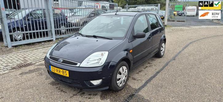 Ford Fiesta 1.6-16V Ghia 5D / Automaat / Apk gekeurd tot 23-, Auto's, Ford, Bedrijf, Te koop, Fiësta, ABS, Airbags, Centrale vergrendeling