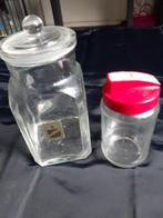 2 oude glazen  voorraad potten o.a. D.E .pot, Antiek en Kunst, Ophalen of Verzenden