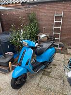 Vespa Sprint 2015 - Geel Kenteken, Rijd Goed!, Fietsen en Brommers, Scooters | Yamaha, Gebruikt, Overige modellen, Maximaal 45 km/u
