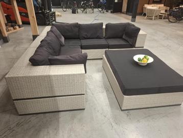 Loungeset Tuinset Tuinmeubel – 2.6m x 2.6m beschikbaar voor biedingen
