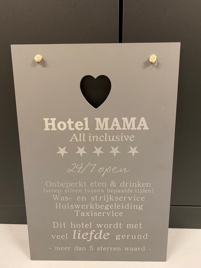 hotel mama, Ophalen of Verzenden, Gebruikt