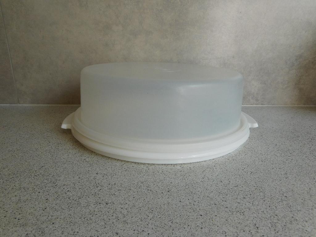 Tupperware Taartdoos 30x11 cm. Wit, Huis en Inrichting, Keuken | Tupperware, Ophalen of Verzenden, Zo goed als nieuw, Wit, Overige typen