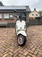 Vespa sprint 2019 4t 4v (met alarm), Ophalen of Verzenden, Zo goed als nieuw