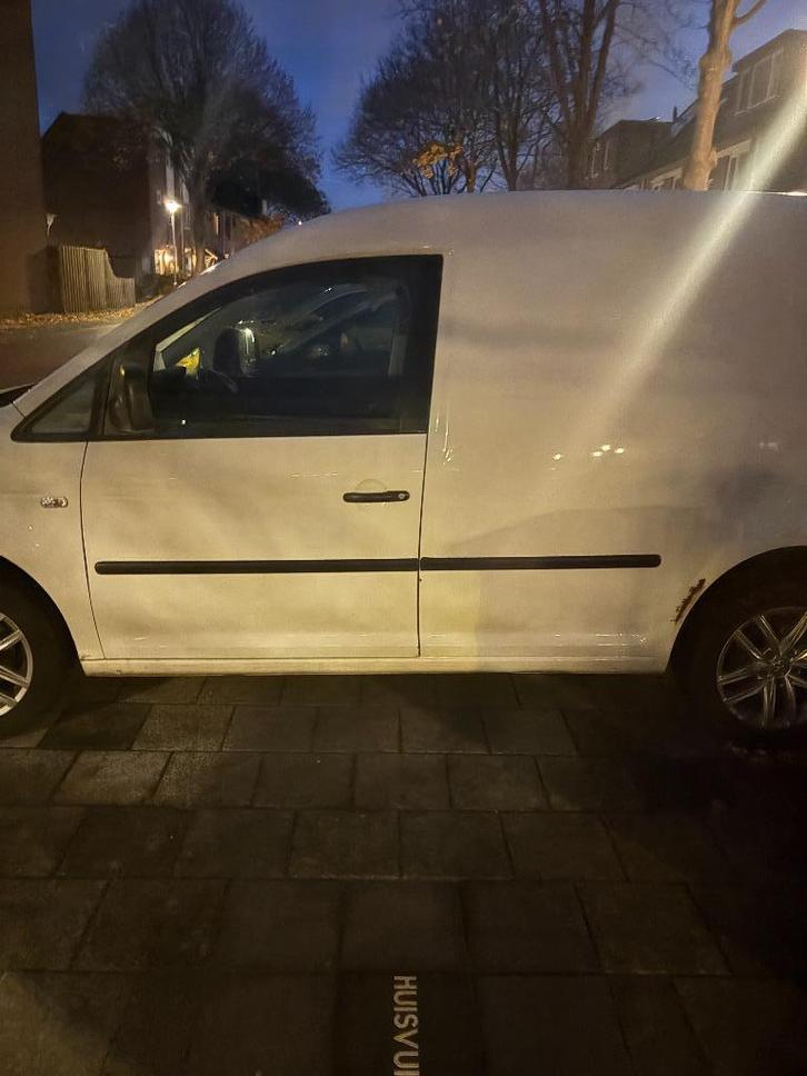Volkswagen Caddy 1.6 D 75KW 2011, Auto's, Bestelauto's, Particulier, ABS, Airconditioning, Apple Carplay, Boordcomputer, Elektrische ramen