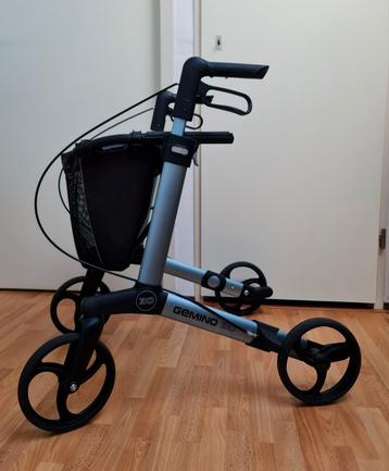 Rollator lichtgewicht Gemino 30 metallic blauw met tas mooi beschikbaar voor biedingen