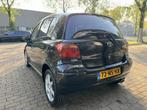 Toyota Yaris 1.5 VVT-i T-Sport/Airco/5Drs., Auto's, Toyota, Gebruikt, 4 cilinders, 400 kg, Zwart