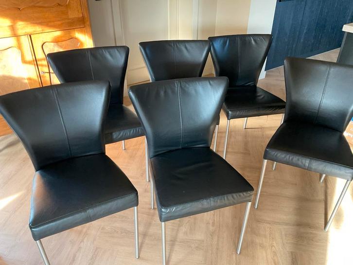 6 Zwarte leren eetkamerstoelen met RVS poten, Huis en Inrichting, Stoelen, Gebruikt, Vijf, Zes of meer stoelen, Leer, Zwart, Ophalen