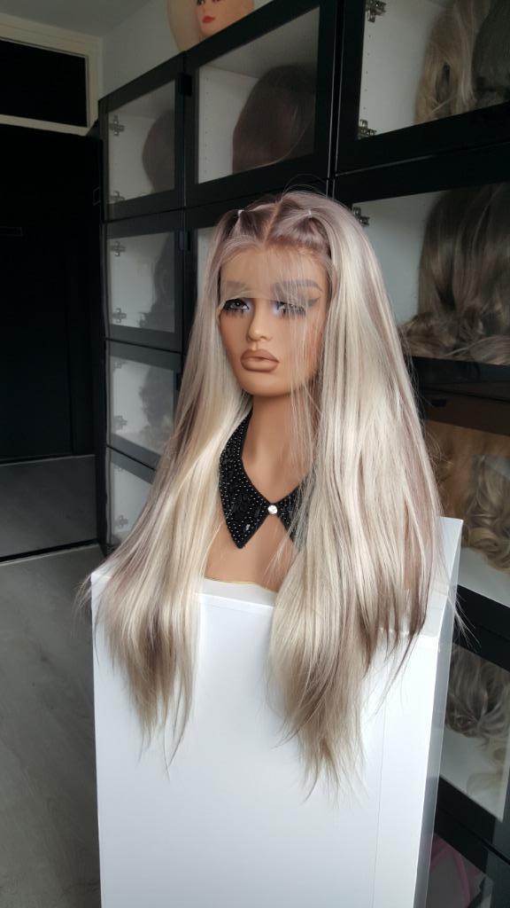 Luxe Lace Pruik: Uitgroei naar Bruin & Blond gemengd - 65cm, Sieraden, Tassen en Uiterlijk, Uiterlijk | Haarverzorging, Nieuw