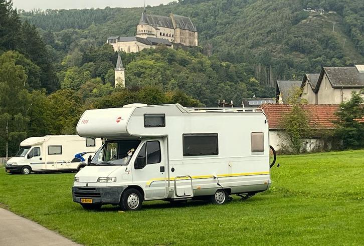 Bürstner Alkoof camper + stalling NHN, Caravans en Kamperen, Campers, Particulier, tot en met 4, Half-integraal, Bürstner, Fiat