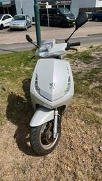 Peugeot viva city 2takt  2011, Fietsen en Brommers, Ophalen, Zo goed als nieuw, Overige modellen