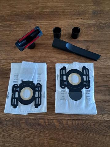 Stofzuigerzakken voor AEG stofzuiger en plinten zuiger  beschikbaar voor biedingen