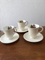 3 Wedgwood "Moss Rose" Koffiekopjes/Senseomokjes & Schotels, Nieuw, Ophalen of Verzenden, Overige stijlen, Kop(pen) en/of Schotel(s)