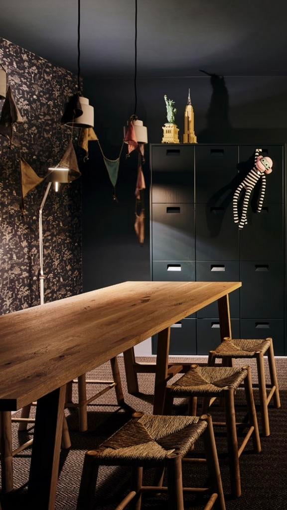 Lange houten tafel met krukjes, Huis en Inrichting, Tafels | Eettafels, Ophalen, Gebruikt, 50 tot 100 cm, Vijf personen of meer