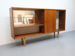 Vintage wandmeubel in teakfineer en glas schuifdeuren, Niet bekend, 200 cm of meer, Niet bekend, 25 tot 50 cm