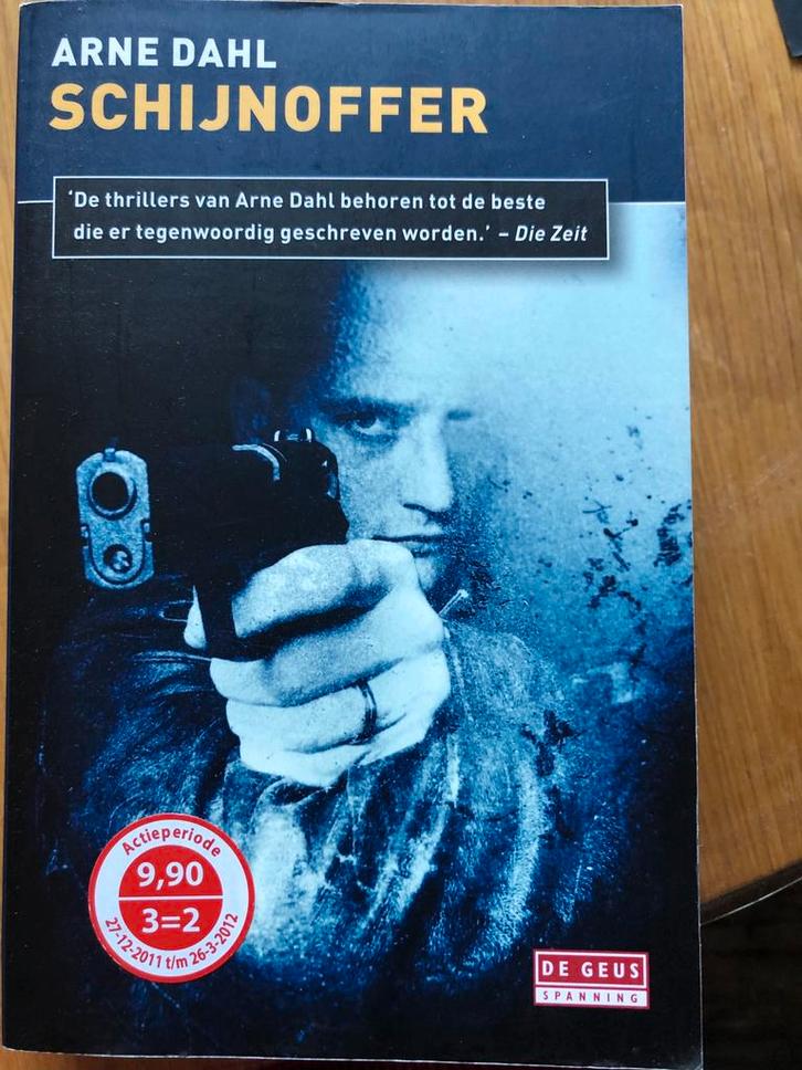 Arne Dahl - Schijnoffer, Boeken, Detectives, Zo goed als nieuw, Ophalen of Verzenden