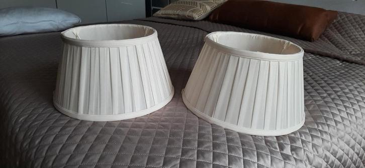 2 Offwhite Geplooide Lampenkappen, Huis en Inrichting, Lampen | Lampenkappen, Minder dan 25 cm, Rond, Ophalen of Verzenden