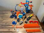 Hotwheels partij in doos + sharkport + toren + launchers, Ophalen of Verzenden, Zelf te bouwen, Racebaan, Gebruikt