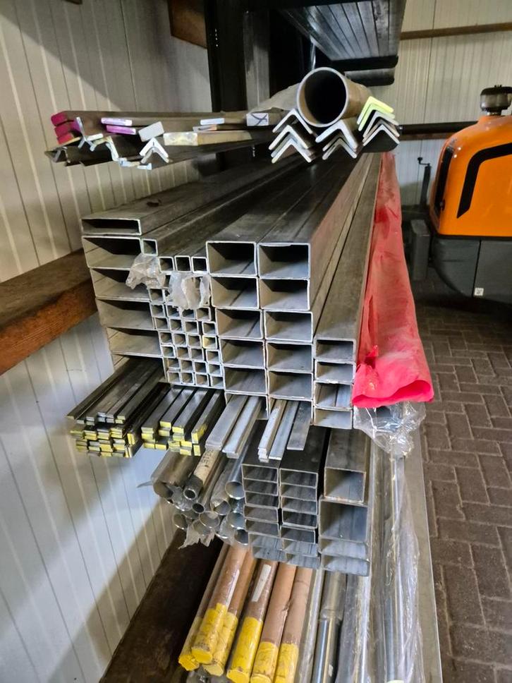 Rvs kokers, buizen, hoek, strip/staf div maten., Doe-het-zelf en Verbouw, Metalen, Nieuw, Overige metalen, Ophalen
