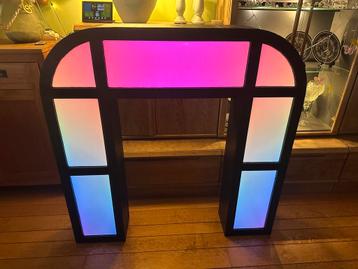 Eyecatcher Dj Booth XL met LED-show 1 x in stock ! beschikbaar voor biedingen