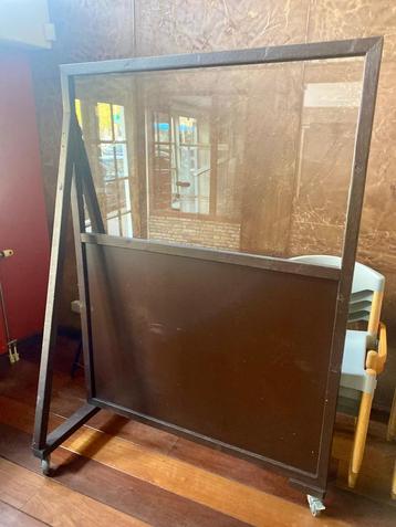 Terrasscherm beschikbaar voor biedingen