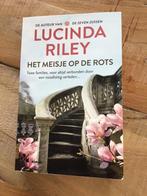 Lucinda Riley - Het meisje op de rotsen, Boeken, Lucinda Riley, Ophalen of Verzenden, Zo goed als nieuw, Nederland
