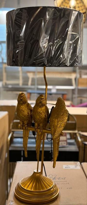 Clayr & Eef Lamp met Papegaaien beschikbaar voor biedingen