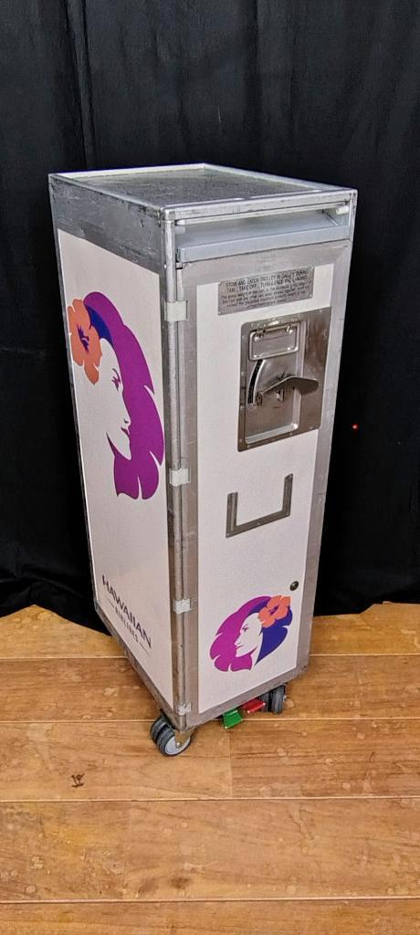 Vliegtuigtrolleys, galley containers en vliegtuig curiosa, Verzamelen, Luchtvaart en Vliegtuigspotten, Gebruikt, Overige typen