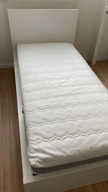 Ikea malm bed