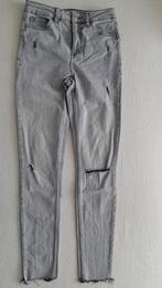 NIEUW: lichte grijze ripped skinny Jeans, mt. 36, Nieuw, Ophalen of Verzenden, W28 - W29 (confectie 36), Grijs