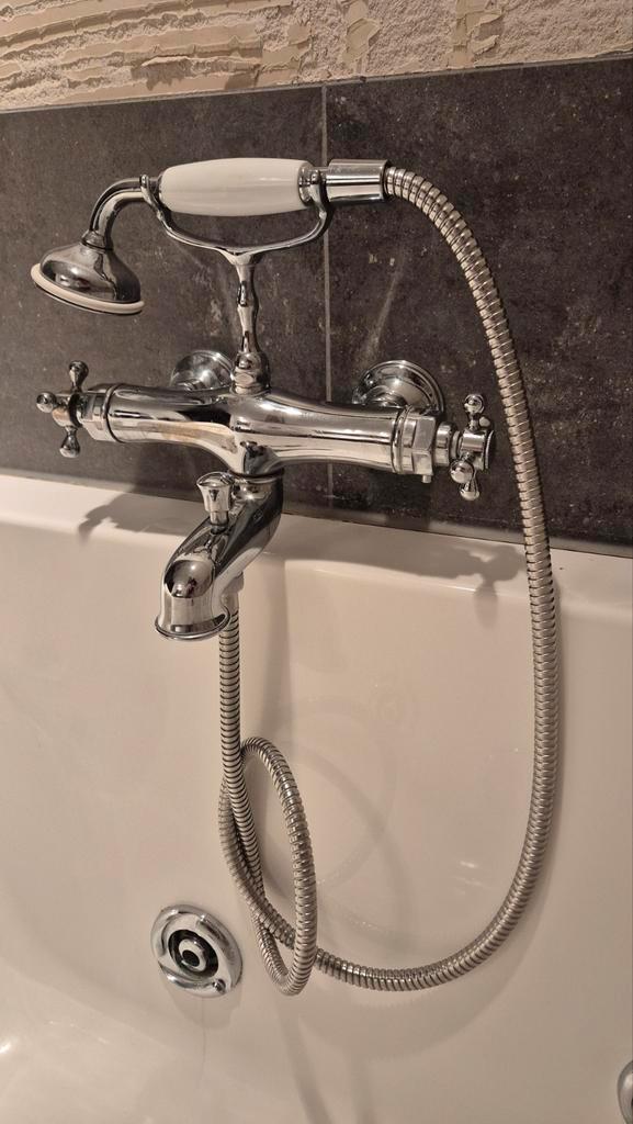 Klassieke Badkraan met Handdouche, Huis en Inrichting, Overige Huis en Inrichting, Gebruikt, Ophalen of Verzenden