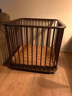 Box met boxkleed en mobiel, Ophalen, Gebruikt, Vierkant, Boxkleed