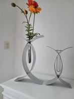 2 Prachtige moderne items voor klein bloemetje, Huis en Inrichting, Woonaccessoires | Kandelaars en Kaarsen, Ophalen, Zo goed als nieuw