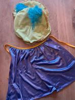 Twee pietenpetjes en een capeje, Ophalen of Verzenden, Zo goed als nieuw