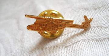 Helikopter / pin. Goudkleurig. beschikbaar voor biedingen