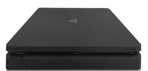 Ps4 + controllers + oplader voor 2 controllers (zie foto), Spelcomputers en Games, Spelcomputers | Sony PlayStation 4, Gebruikt