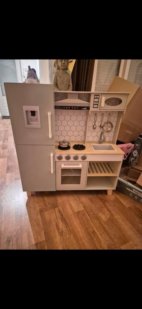 Houten speelgoedkeuken met licht en geluid, Kinderen en Baby's, Speelgoed | Speelkeukens, Zo goed als nieuw, Ophalen