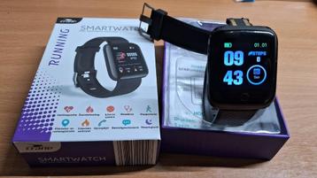 Nieuw sporthorloge met usb kabel + NL handleiding beschikbaar voor biedingen