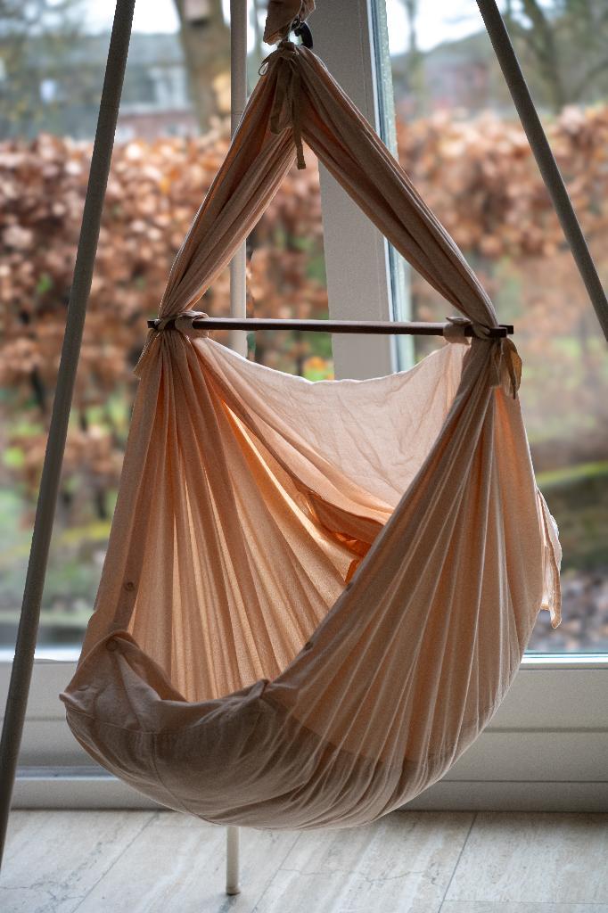 Moonboon - Rose cloud, Kinderen en Baby's, Babywiegjes en Ledikanten, Zo goed als nieuw, Wieg, Ophalen