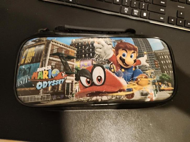 Nintendo Switch Hoesje - Super Mario Odyssey, Spelcomputers en Games, Spelcomputers | Nintendo Consoles | Accessoires, Nieuw, Switch