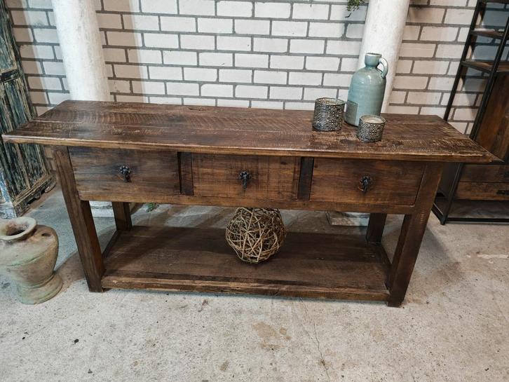 == Robuuste Sidetable Oud Eiken ==, Huis en Inrichting, Tafels | Sidetables, Gebruikt, 25 tot 50 cm, 150 tot 200 cm, Rechthoekig