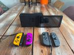 Nintendo Switch – 4 controllers – Zonder oplader en games, Ophalen of Verzenden, Gebruikt, Met 3 controllers of meer, Switch Original