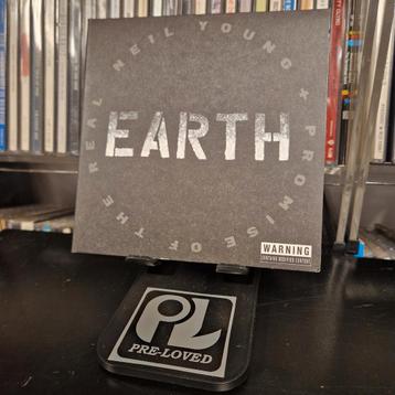 Neil Young - Earth (2cd) beschikbaar voor biedingen