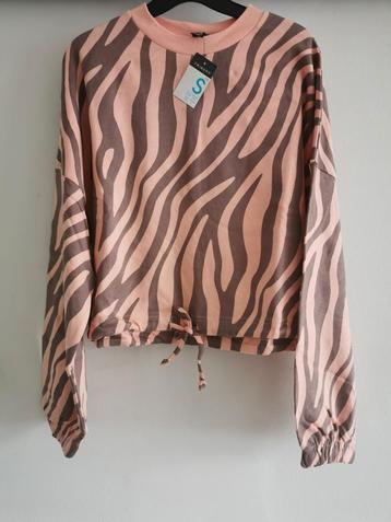 Sweater met print mt. S/M beschikbaar voor biedingen