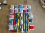 8 strengen plus 14 bobbins met nieuw dmc borduurgaren, Ophalen of Verzenden, Nieuw, Handborduren, Borduurgaren of Zijde
