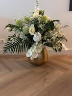 Boeket bloemen met goudkleur vaas groot, Huis en Inrichting, Ophalen of Verzenden, Zo goed als nieuw