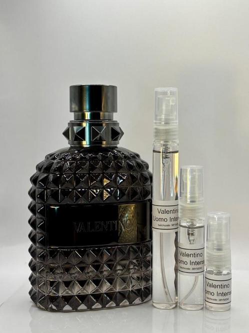 Valentino - Uomo Intense, batch 38Y500W (2024), Sieraden, Tassen en Uiterlijk, Uiterlijk | Parfum, Nieuw, Verzenden