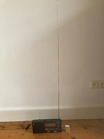 Silver XF1900 wereldontvanger met extra lange antenne zwart beschikbaar voor biedingen