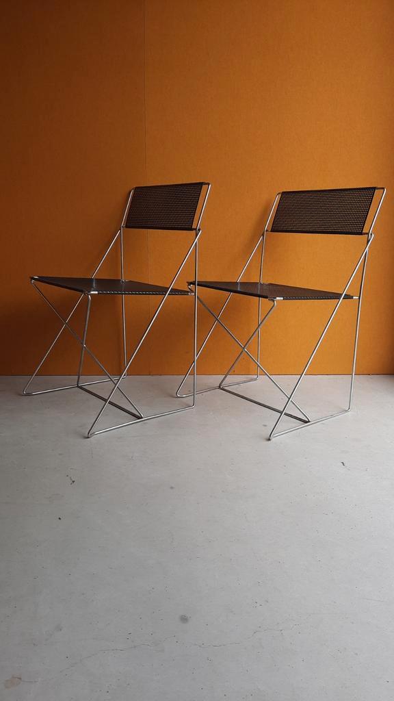 Set van 2 Niels Jørgen Haugesen stoelen, vintage design, Huis en Inrichting, Stoelen, Gebruikt, Ophalen of Verzenden