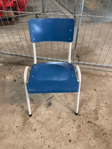 Stoel beschikbaar voor biedingen