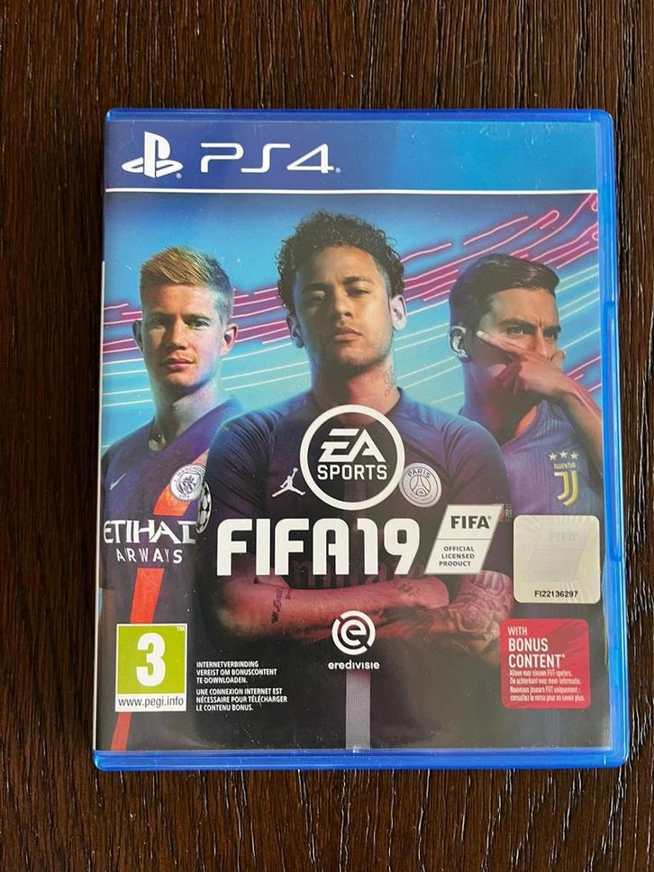 FIFA 19 - PS4 Voetbalgame, Spelcomputers en Games, Games | Sony PlayStation 4, Zo goed als nieuw, Sport, 2 spelers, Vanaf 3 jaar